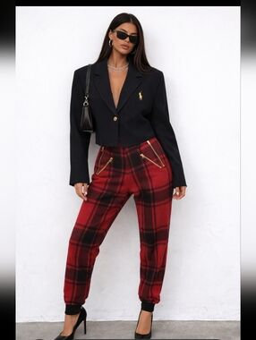 Ambercombie & Fitch Vintage Black & Red Plaid‎ Jogger Style Sturrip Wool  Pants